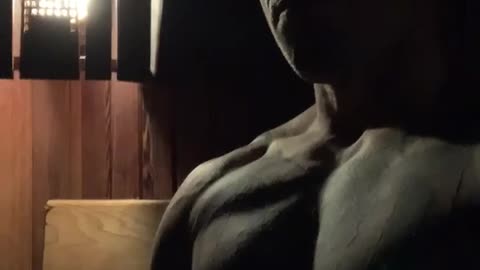 Alien Chest Pump