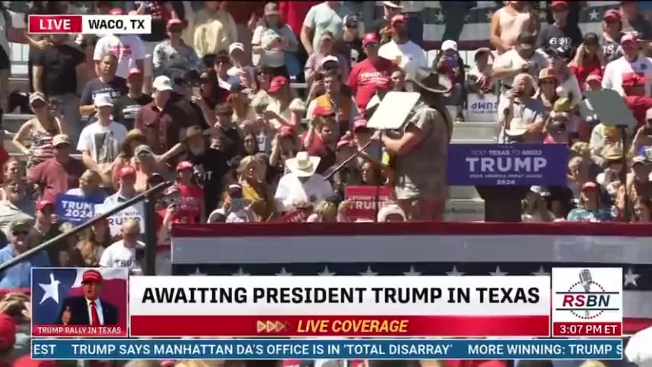 Ted Nugent Gives An EPIC Response To The Washington Elites During Trump Rally
