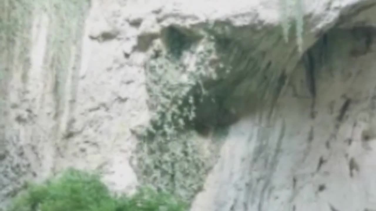 Crystal Cave: The Majestic Danger
