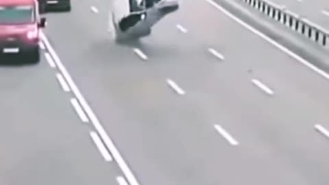 Amazing car accident