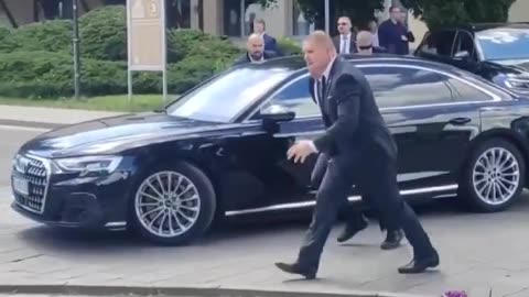 Momenti i atentatit ndaj kryeministrit të Sllovakisë