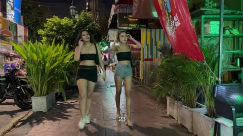[4k] Thailand Bangkok Nightlife Street! So Many Pretty Ladies Walking Around! #02