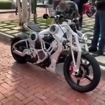 ⛔️La moto alimentata ad acqua genera idrogeno tramite elettrolisi.