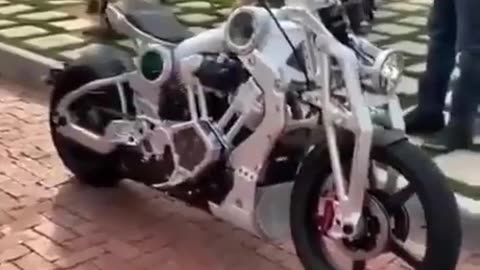 ⛔️La moto alimentata ad acqua genera idrogeno tramite elettrolisi.