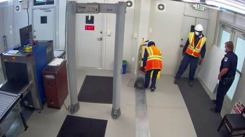 0972USCG00SouthTrailer_2021-01-05_05h20min00s627ms.mp4