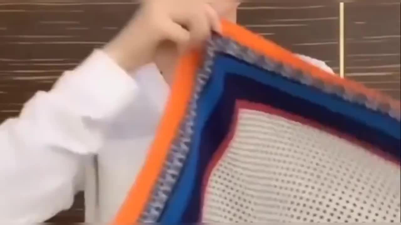Beautiful and Trendy Scarf Styles for Girls.