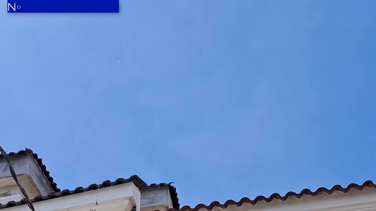 Incroyable ! Un OVNI en forme d'oiseau au Japon