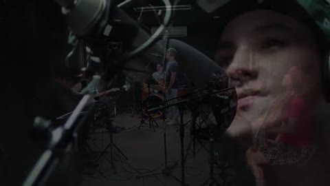 Walang papalit song