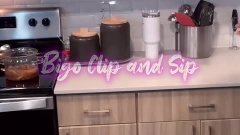 DreBaby recreates the McDonald's chicken big Mac 11/3/24 #bigoclipandsip
