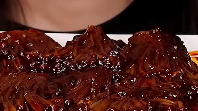 Black Bean Enoki Mushrooms #zoeyasmr #zoeymukbang #bigbites #mukbang #asmr #food #먹방 #틱톡푸드 #blackbea