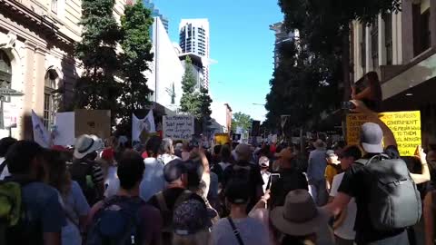 Brisbaine Marching To Free Victoria