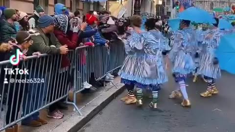 BREAKING: Liberal tries to steal Trump flag from Philadelphia Mummer at New Years