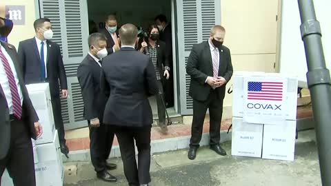 Kamala Harris receive vaccine shipment