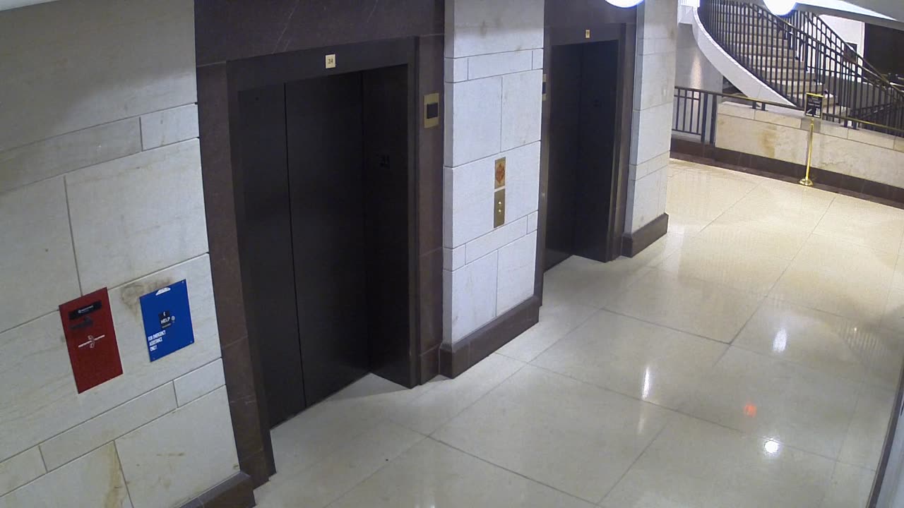 7050CVCLLElevator24-25Lobby_2021-01-05_01h40min27s177ms.mp4