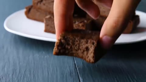 Lean Indulgence: Low-Calorie Brownie Bliss Recipe