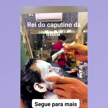 Rei do Capuccino Indiano vivendo Dia de Princeso