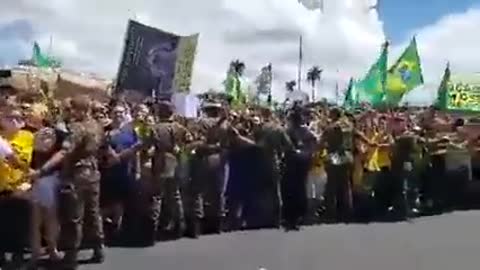 Bombástico! O Gigante Acordou