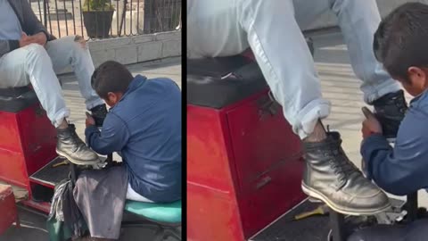 Street Shoe Shiners Active & Alive: $1.50usd ~ Mexico City