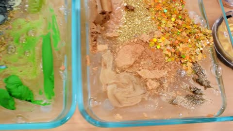 Green vs Gold - Mixing Makeup Eyeshadow Into Slime! Special Series 84 Satisfying Slime Video