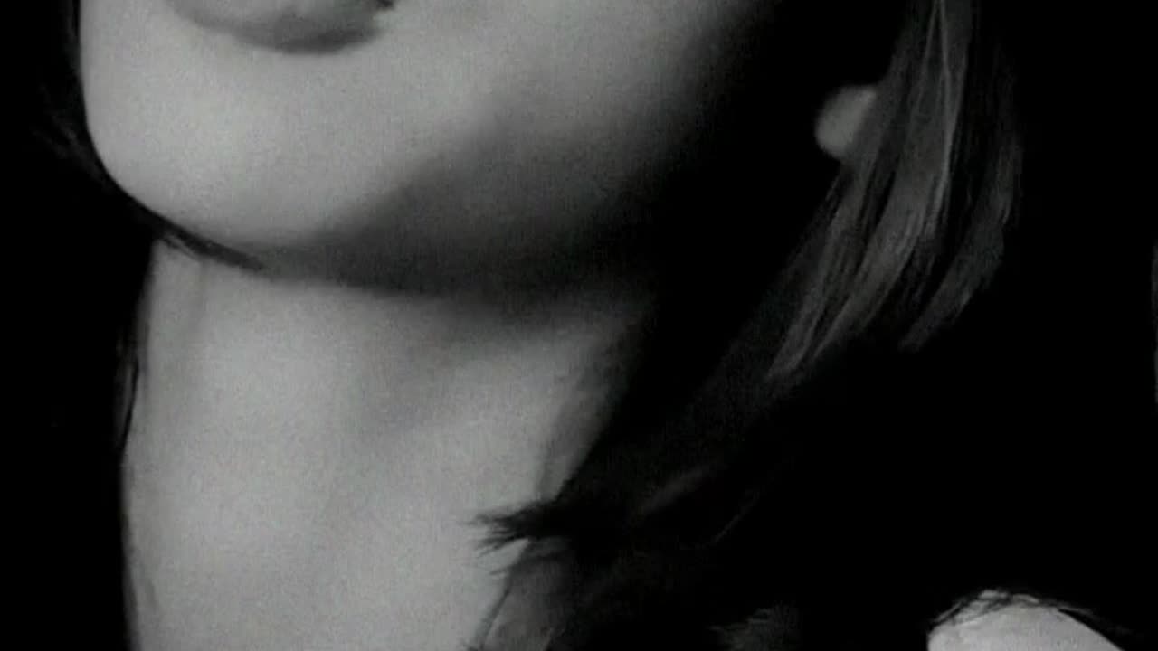 Super shayari status videos. ...🥀🥀🥀💔🥀