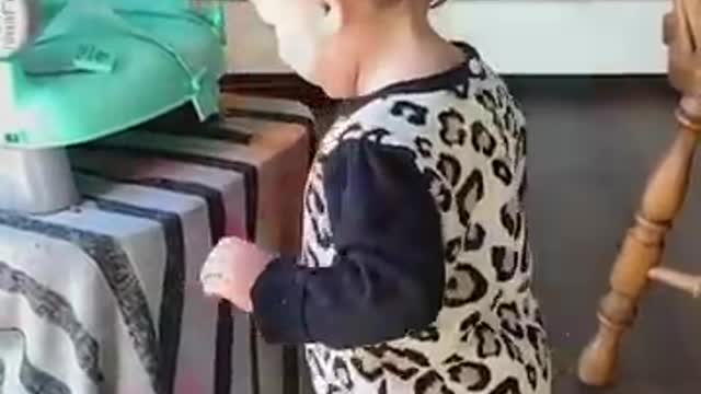 Mom's dancing baby videos are giving us life | GMA Digital