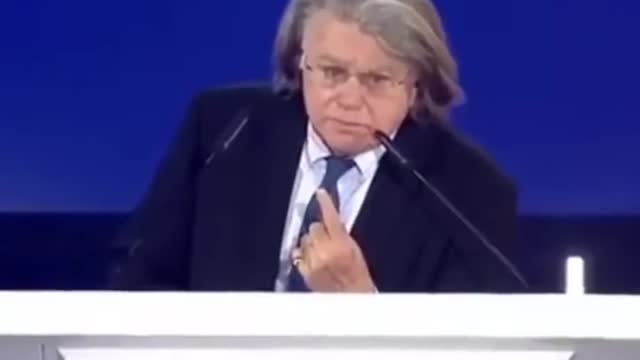 Le discours HAUT EN COULEUR de GILBERT COLLARD au MEETING D'ERIC ZEMMOUR à CANNES