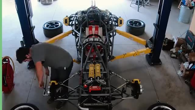 This lad spent EIGHT months turning a written-off Porsche Boxster into a 1960s F1 car.