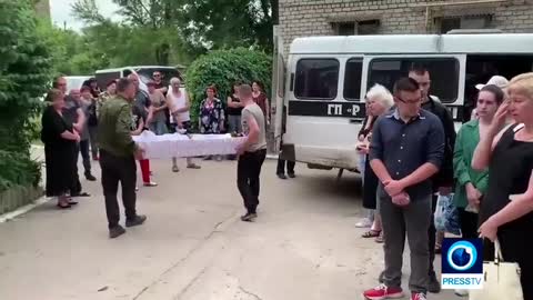 Why do Ukraine people want to join Russia?