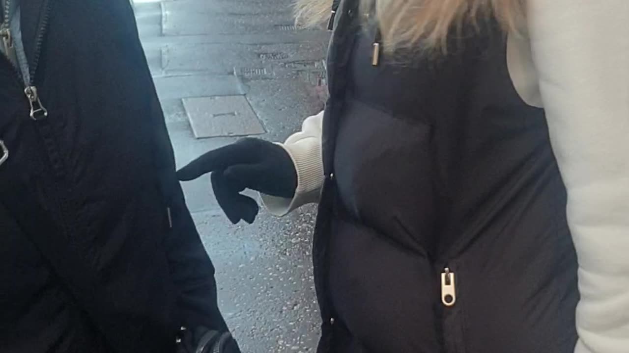 Abusers make Glasgow 23 2/2 Halley Place Yoker