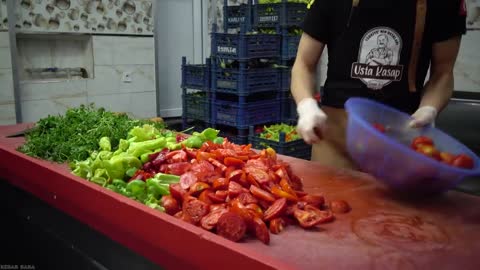 Lahmacun The Most Popular Food In Turkey | How Its Made? | Turkish Street Foods