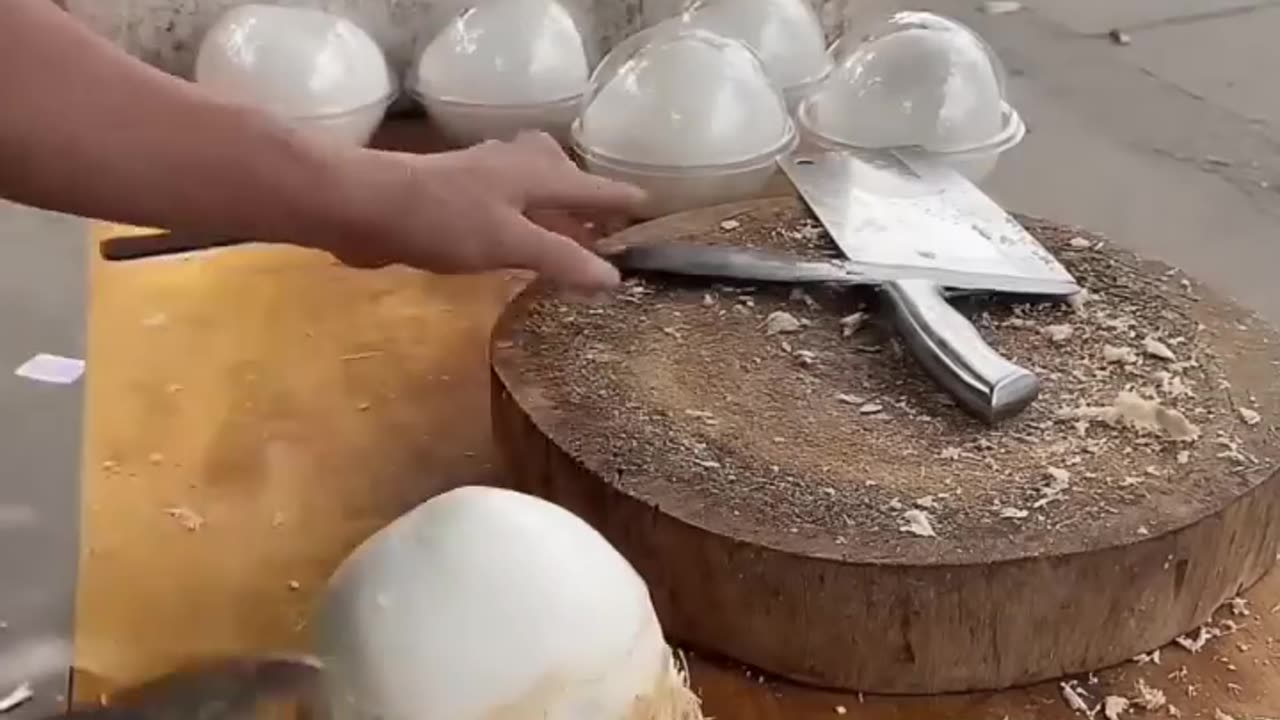 Excellent Skill of coconut cutting