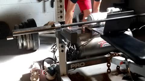 475 deadlift with straps x 1 rpe 8
