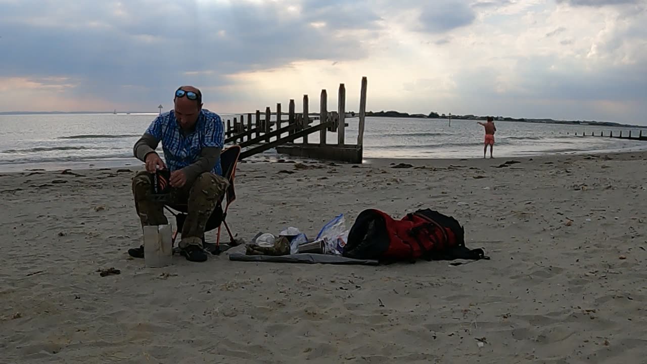 Making some drinks. Beach. Speedlapse. 4th Oct 2022