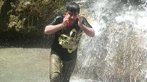 Bath in Waterfall 😄