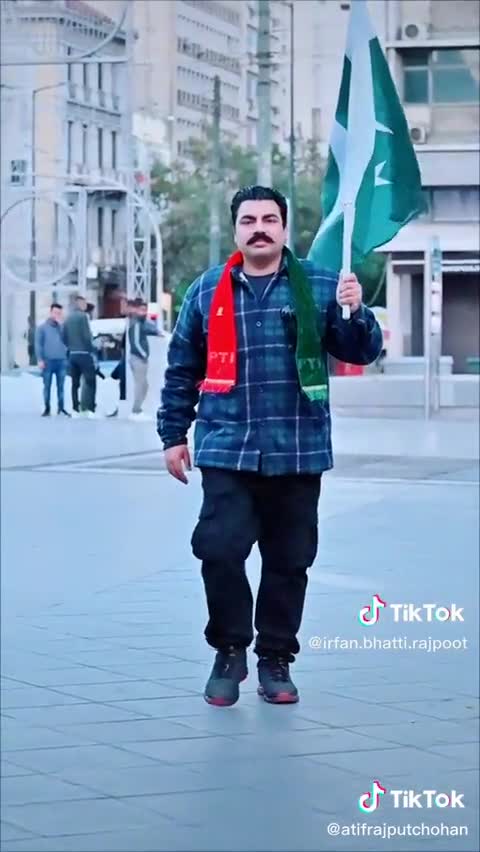 ΣΤΟ ΜΕΤΑΞΥ ΣΤΟ ΕΛΛΑΔΙΣΤΑΝ