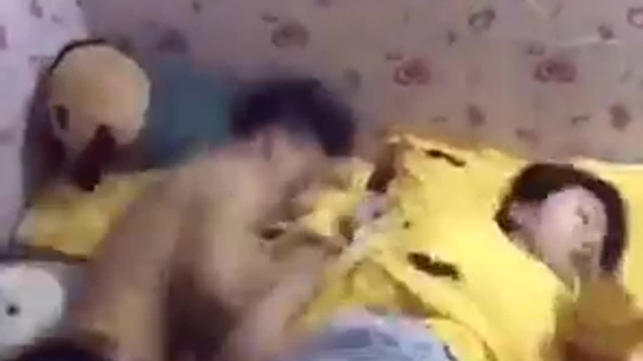 Husband Prank sleeping wife 😴