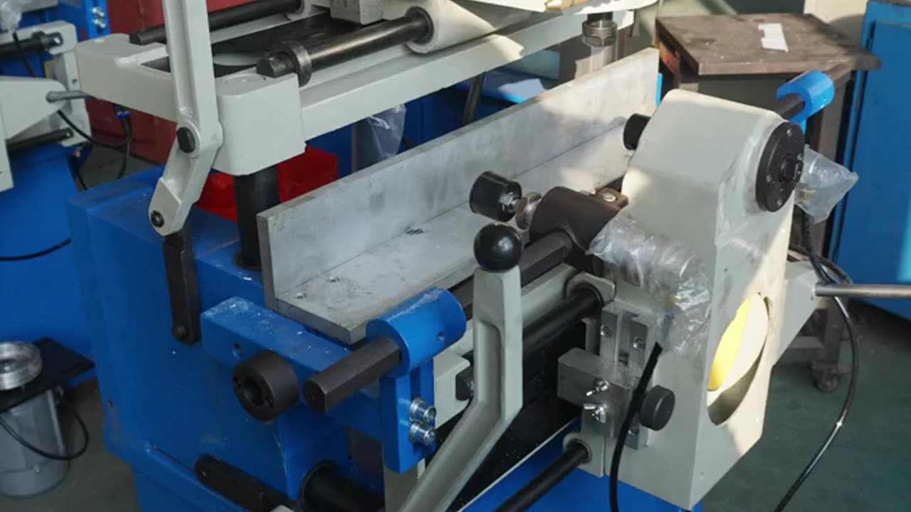 Is it worth getting a Single-head copy-routing milling machine LXF-290×100? |