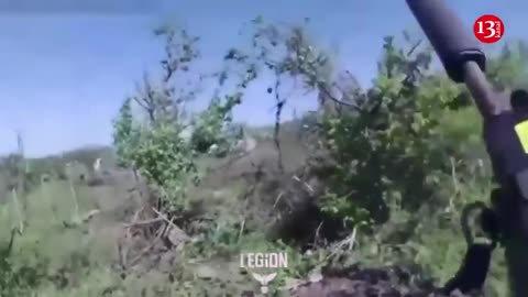 "Go, go, open fire" - Footage of Foreign Legion fighters attacking houses where Russians were hiding