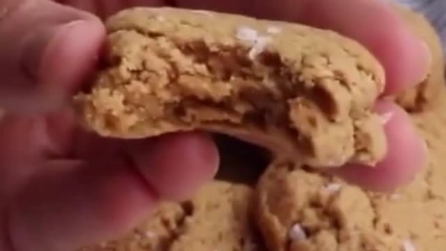 Easy Delicious Peanut Butter Cookies