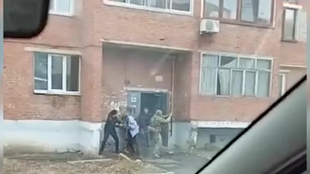 FSB Shoots Man They Wnent to Arrest for Online Comments(Tula, Russia)
