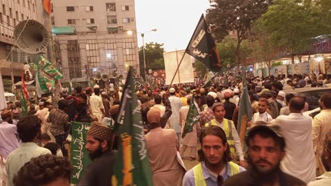 Quran ki hifazat kai liye march nikala