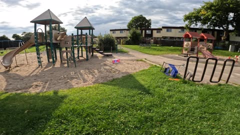 🚮 Picking Up Trash🗑️ Volunteering My⌚ @ Debra Park #70 In Ottawa 🌽