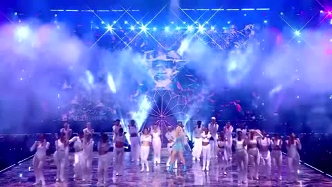 Ava Max “Million Dollar Baby” Live - MTV EMA 2022