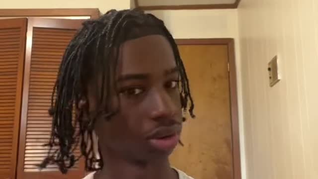when your telling ur friend something and the class go silent