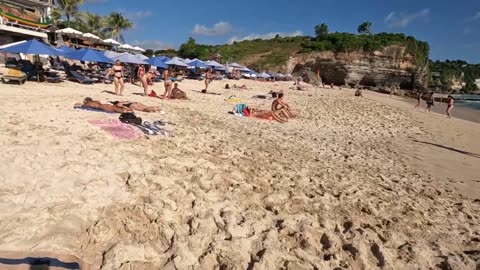 Dreamland beach Bali it's Beautiful uluwatu