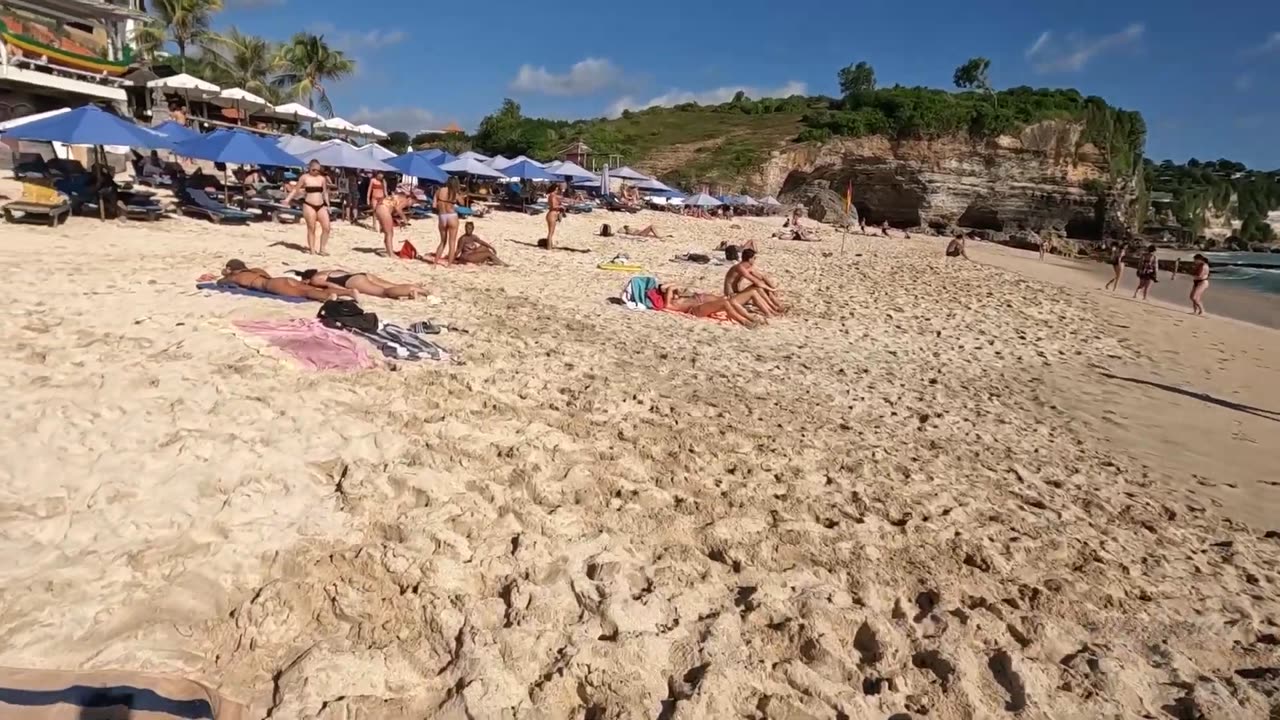 Dreamland beach Bali it's Beautiful uluwatu