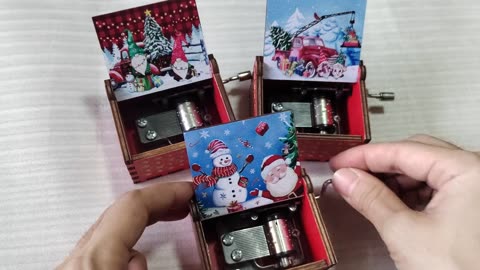 Red Merry Christmas Theme Music Box Carving Wooden Hand Crank