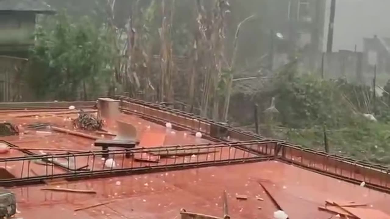 Hail in China Apr 27, 2024