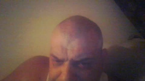 9 shot in Chicago, right wing parties surge in France, Priest leads military march in Australia ....