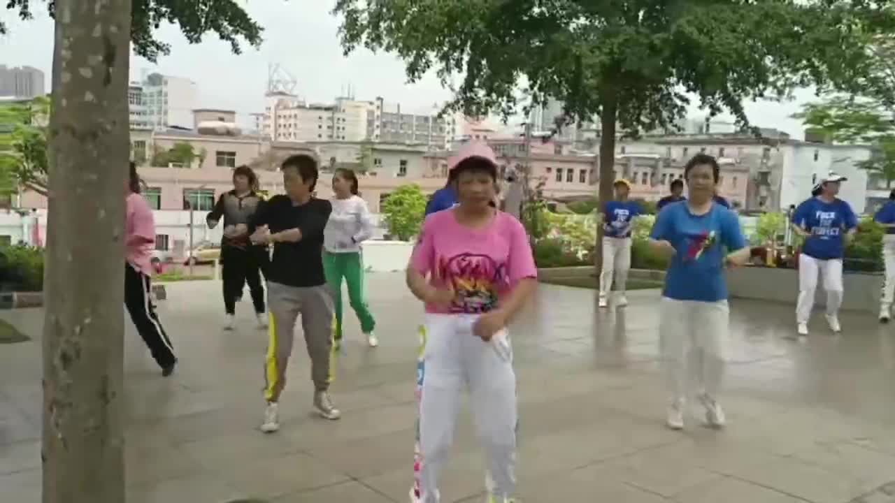 Let's fitness dance together